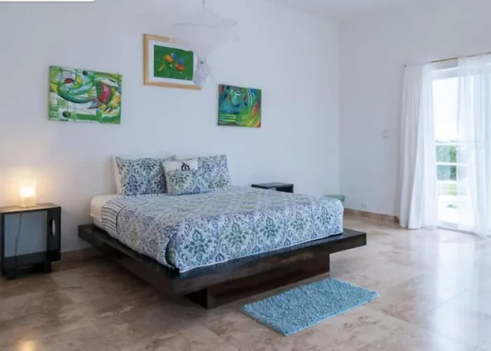 Villa Spacious 6br Bay-side Waterfront San Pedro (Ambergris Caye)