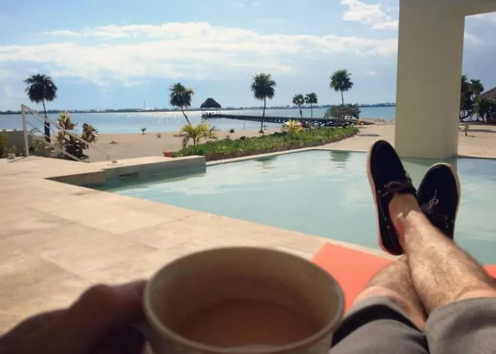 Villa Spacious 6br Bay-side Waterfront