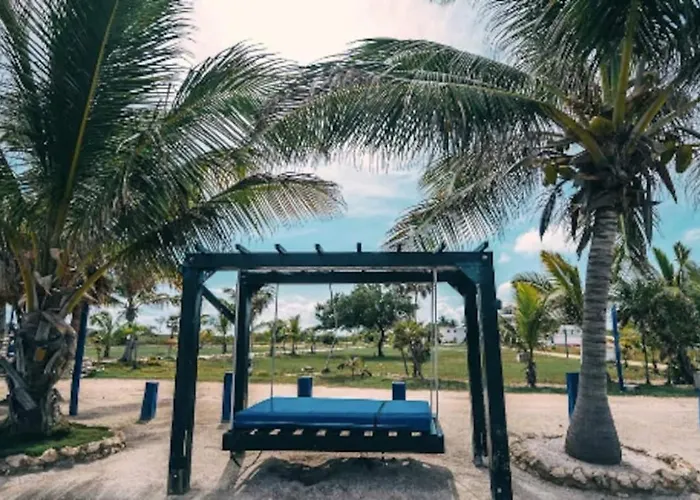 Spacious 6br Bay-side Waterfront Villa San Pedro (Ambergris Caye)